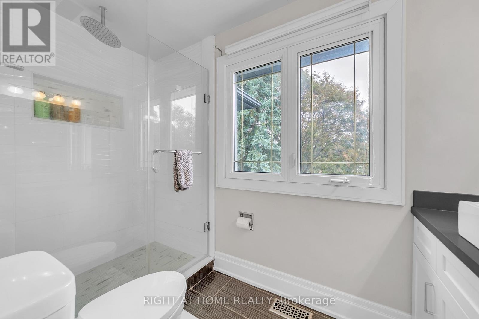 












234 HEMLOCK DRIVE

,
Whitchurch-Stouffville (Stouffville),




Ontario
L4A5A5

