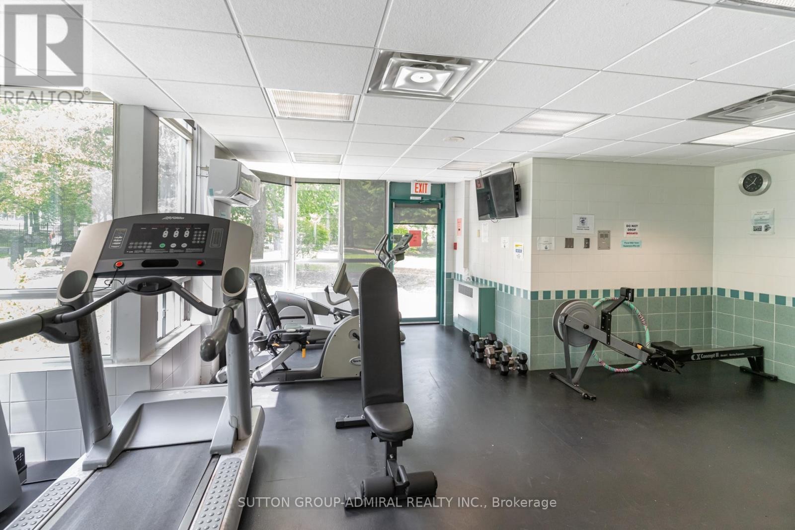 












311 - 7250 YONGE STREET

,
Vaughan (Crestwood-Springfarm-Yorkhill),




Ontario
L4J7X1

