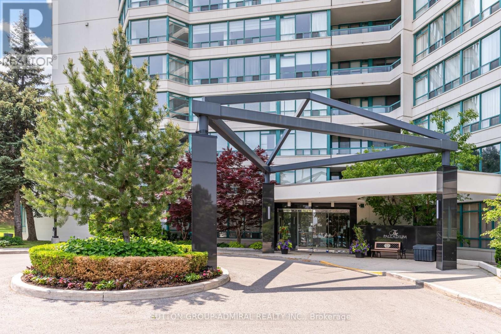 












311 - 7250 YONGE STREET

,
Vaughan (Crestwood-Springfarm-Yorkhill),




Ontario
L4J7X1

