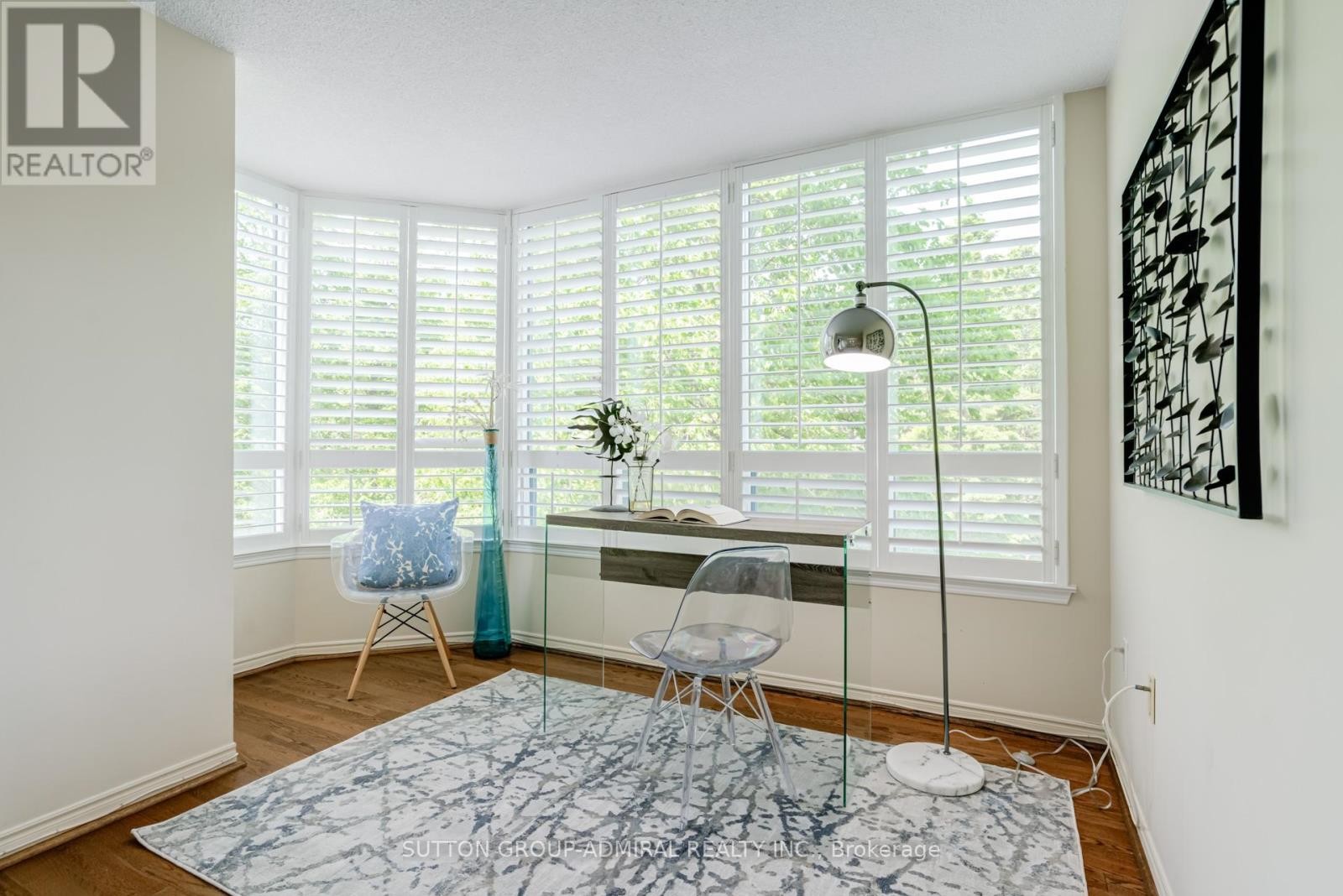 












311 - 7250 YONGE STREET

,
Vaughan (Crestwood-Springfarm-Yorkhill),




Ontario
L4J7X1

