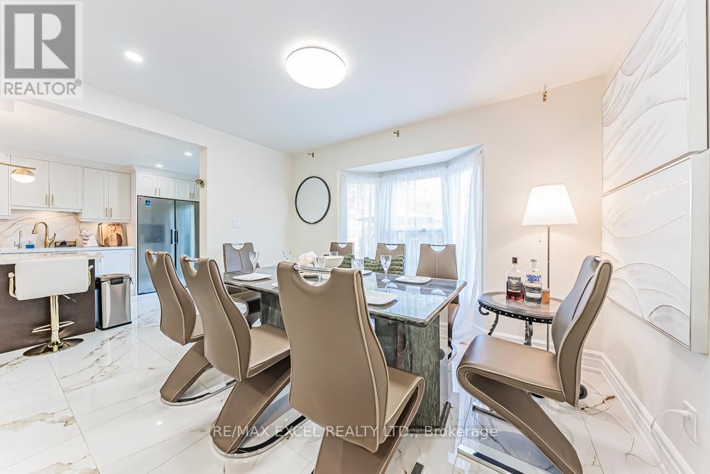 












311 CONLEY STREET

,
Vaughan (Lakeview Estates),




Ontario
L4J2Z3

