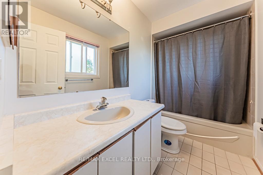 












311 CONLEY STREET

,
Vaughan (Lakeview Estates),




Ontario
L4J2Z3

