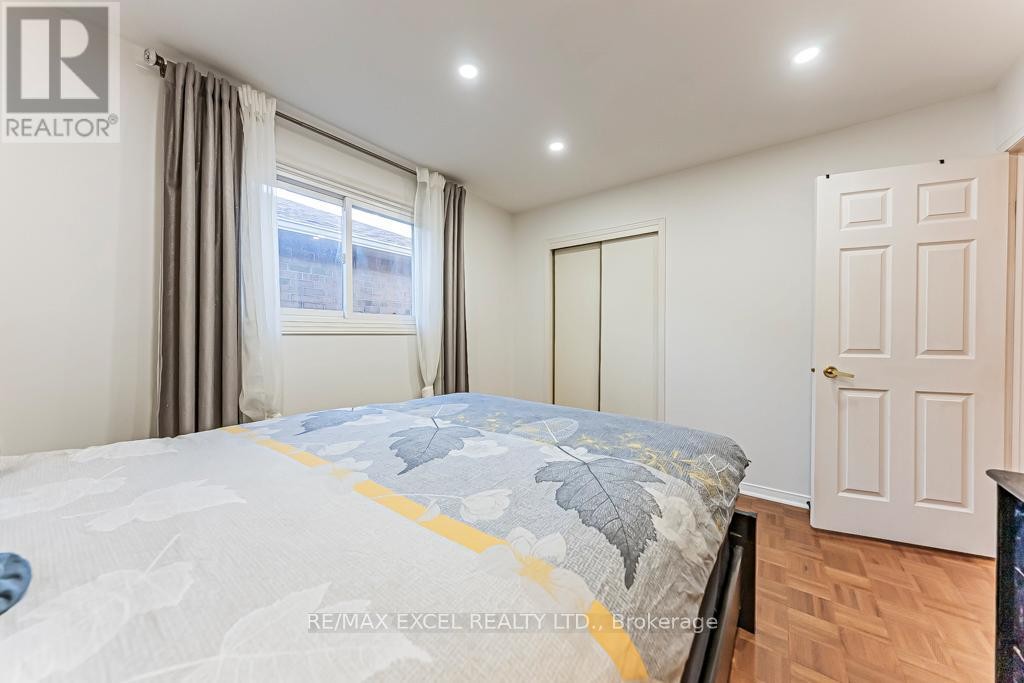












311 CONLEY STREET

,
Vaughan (Lakeview Estates),




Ontario
L4J2Z3

