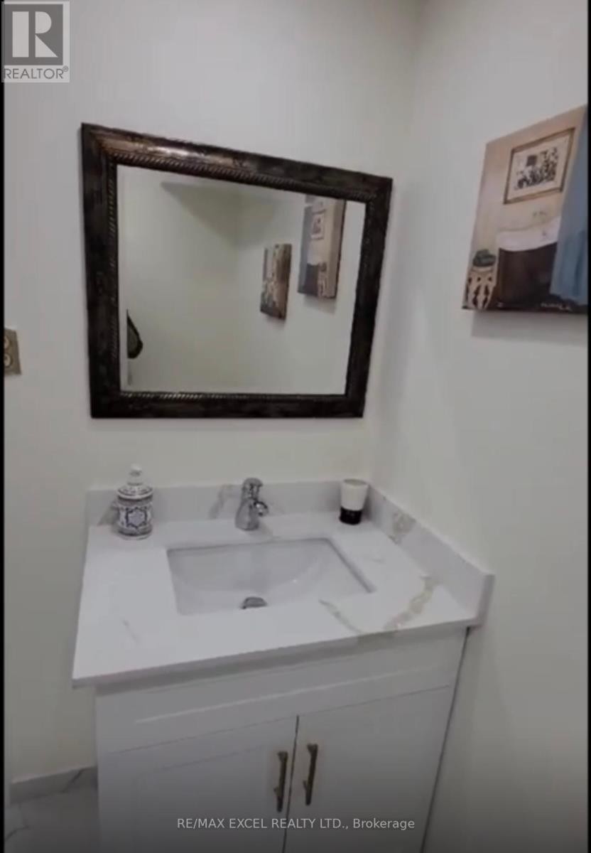 












311 CONLEY STREET

,
Vaughan (Lakeview Estates),




Ontario
L4J2Z3

