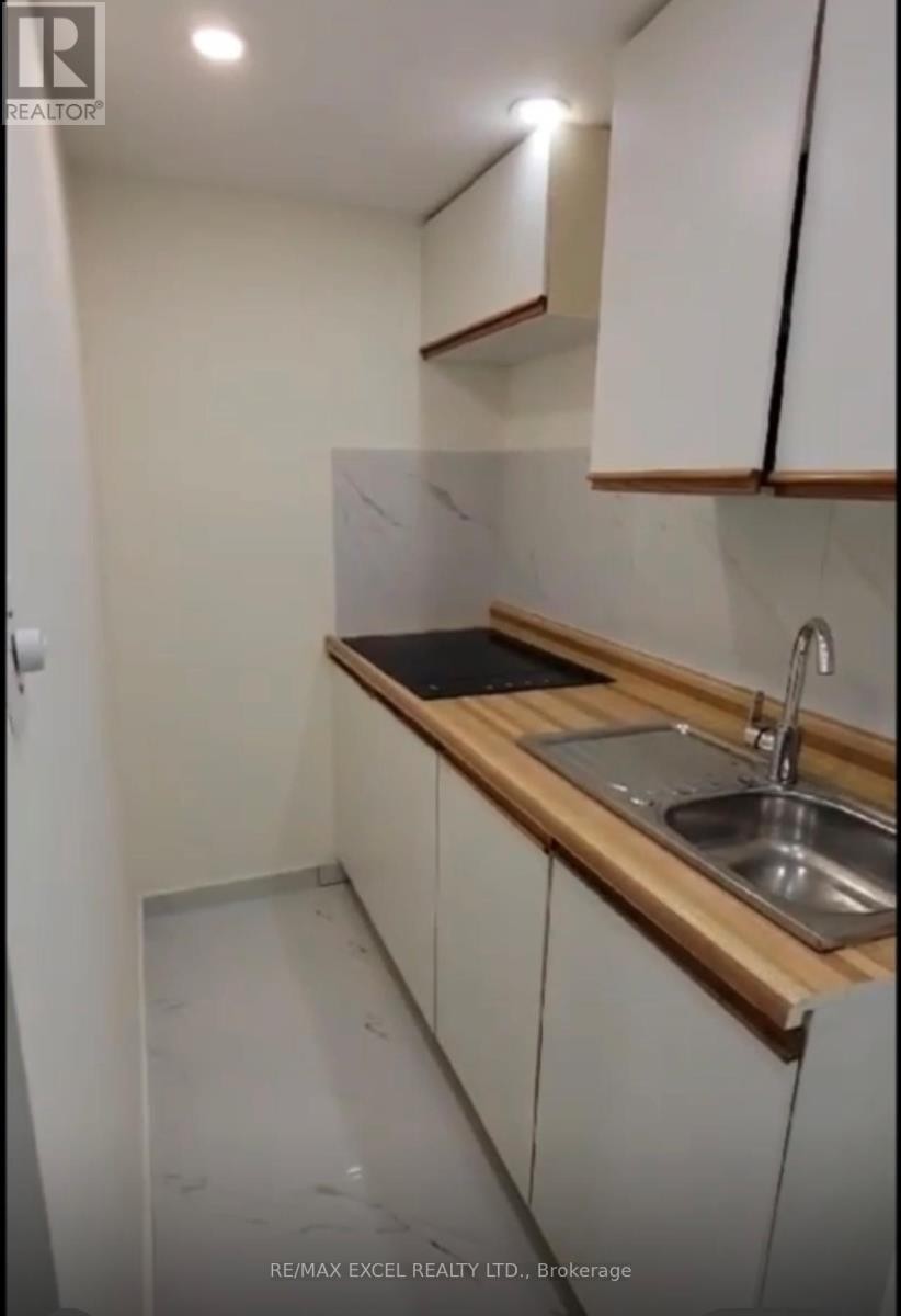 












311 CONLEY STREET

,
Vaughan (Lakeview Estates),




Ontario
L4J2Z3


