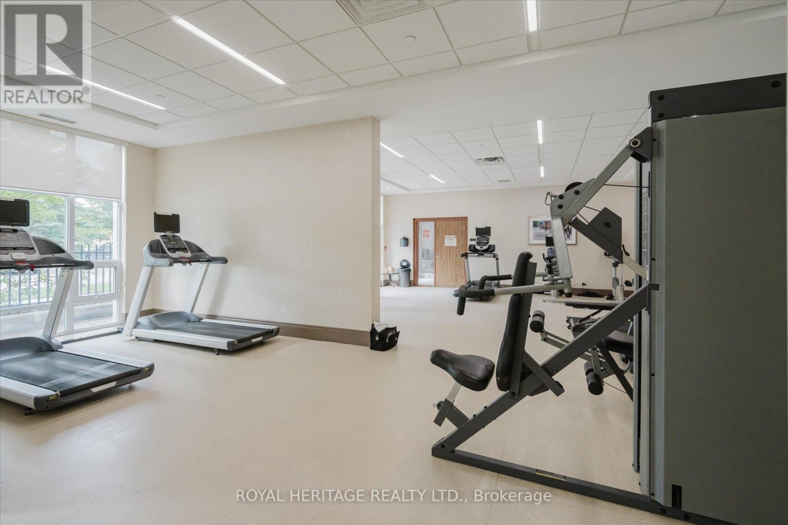 












215 - 111 CIVIC SQUARE GATE

,
Aurora (Bayview Wellington),




Ontario
L4G0S6

