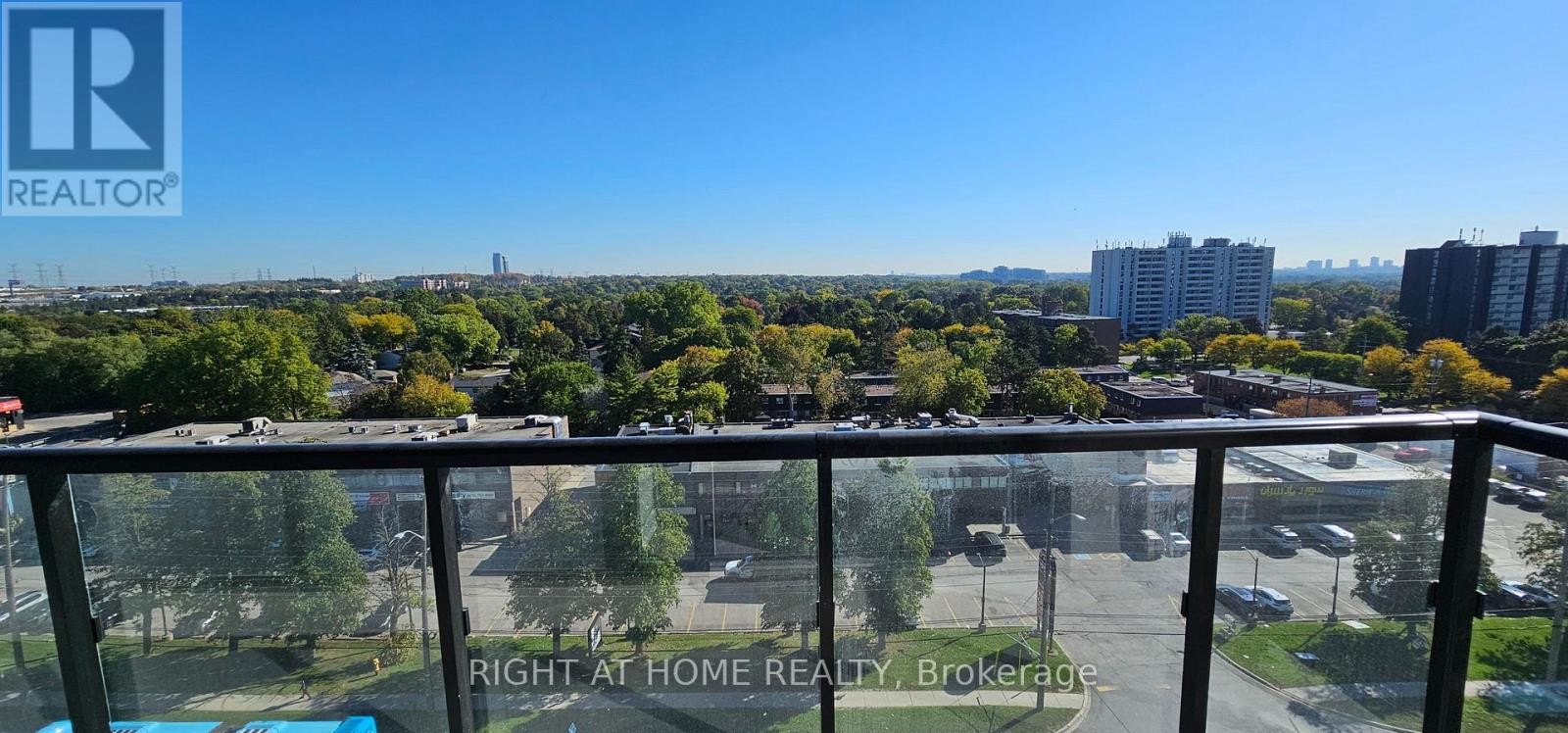 












818 - 8188 YONGE STREET

,
Vaughan (Uplands),




Ontario
L4J1W5

