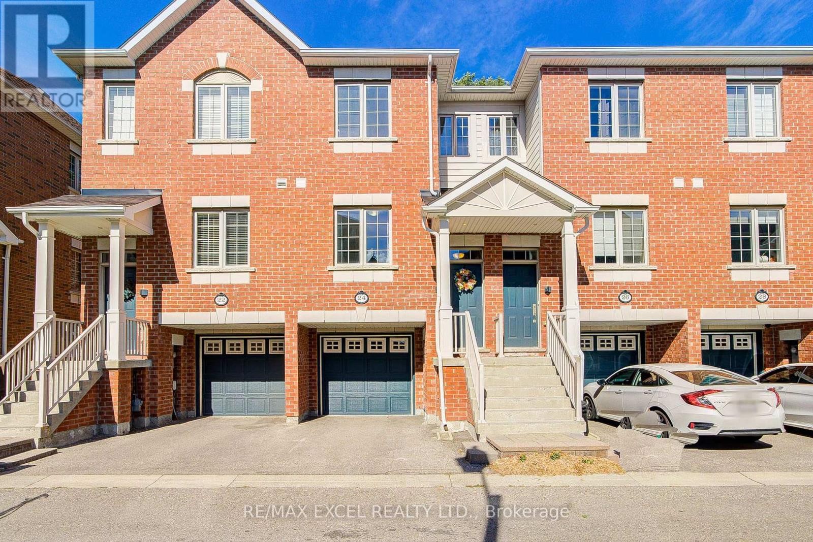 












24 ORMEROD LANE

,
Richmond Hill (Devonsleigh),




Ontario
L4S0G3

