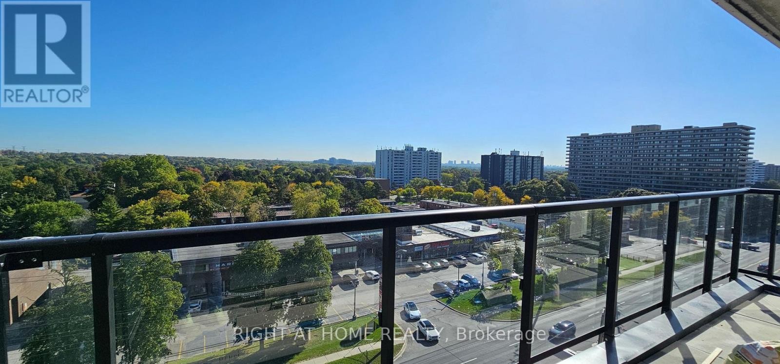 












720 - 8188 YONGE STREET

,
Vaughan (Uplands),




Ontario
L4J1W5

