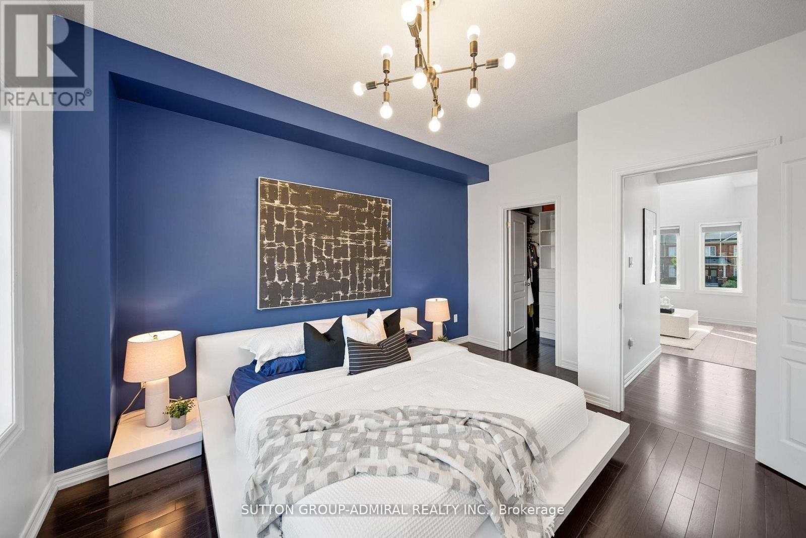 












49 EAST'S CORNERS BOULEVARD

,
Vaughan (Kleinburg),




Ontario
L4H3Z7

