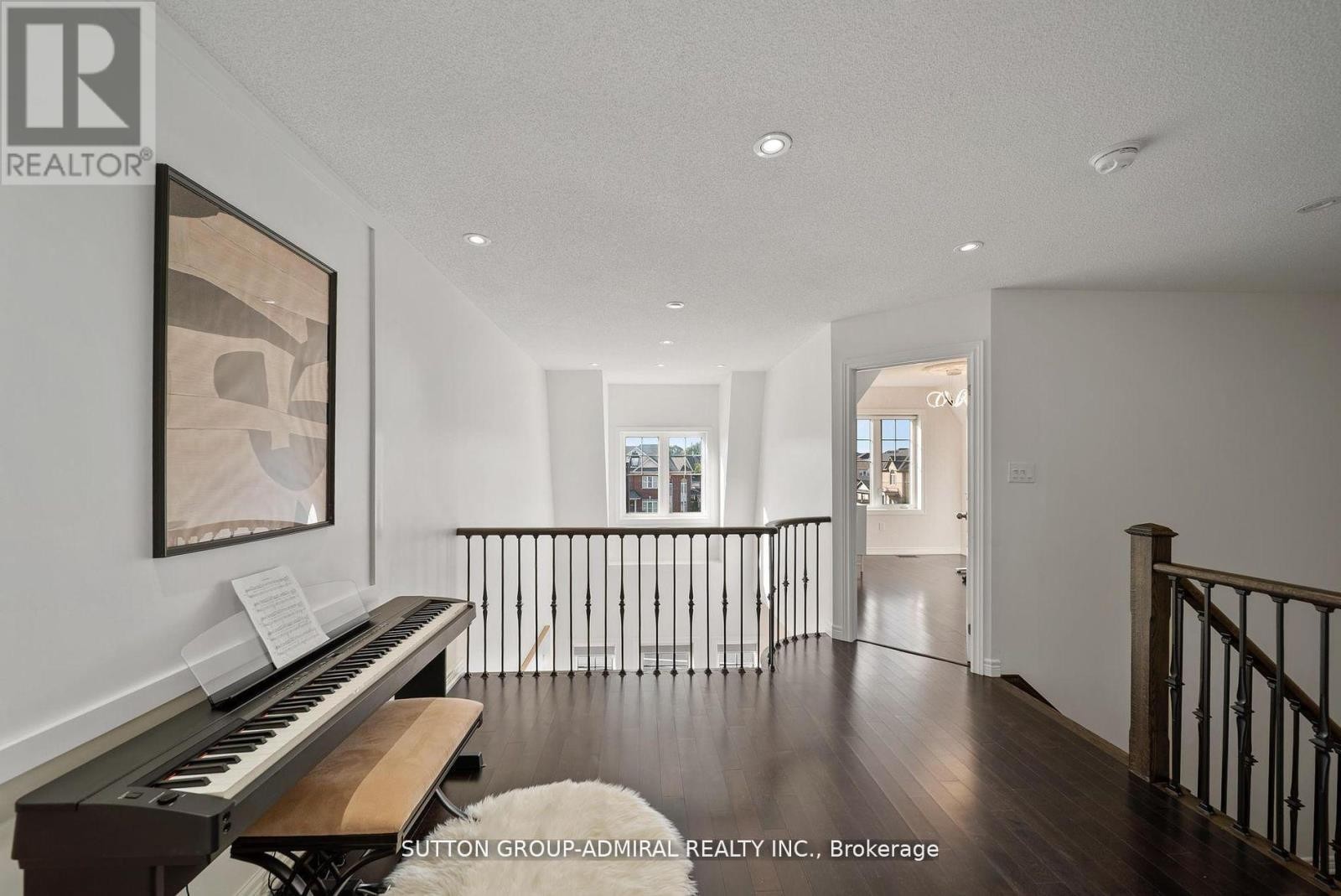 












49 EAST'S CORNERS BOULEVARD

,
Vaughan (Kleinburg),




Ontario
L4H3Z7

