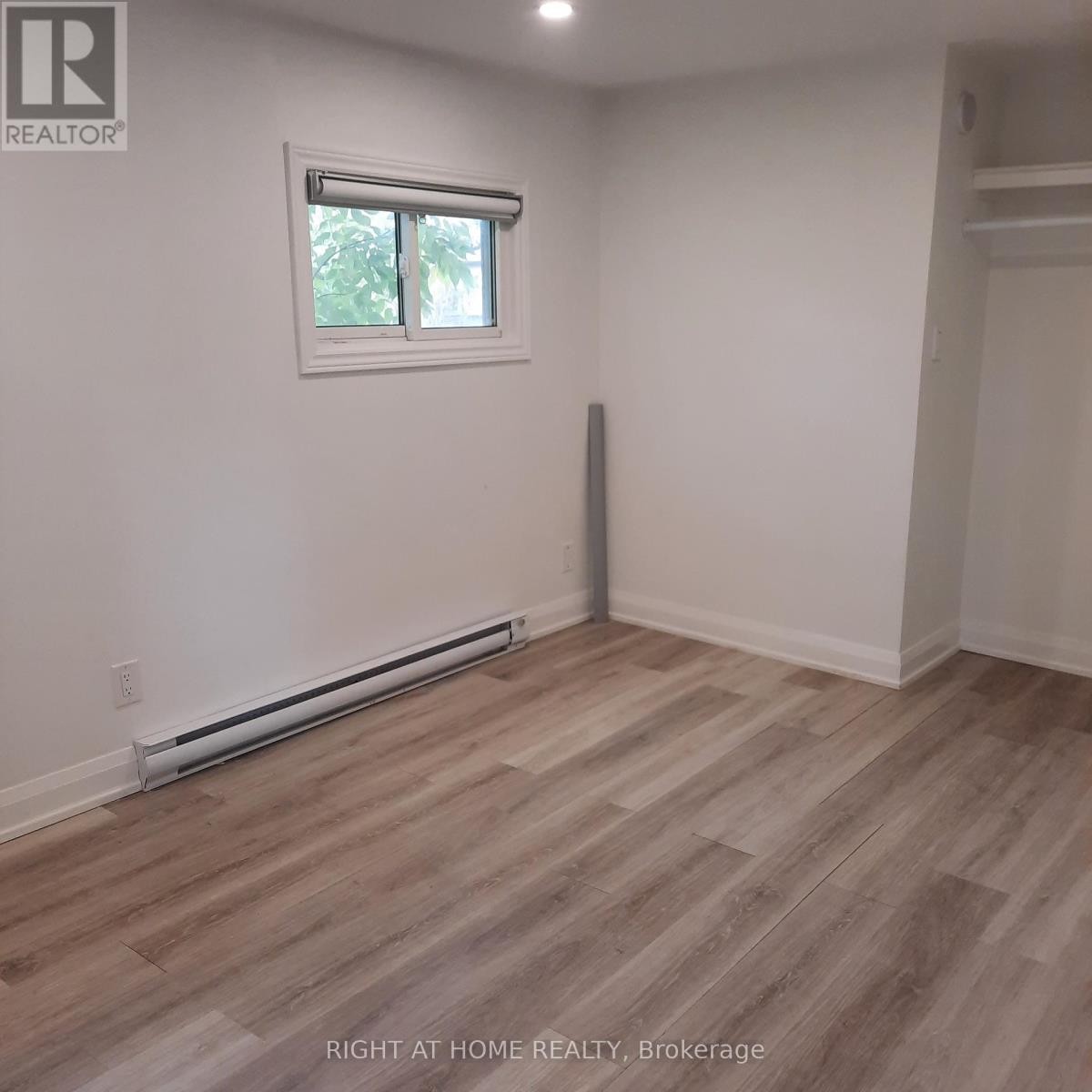 












895 MAPLEWOOD DRIVE

,
Innisfil (Alcona),




Ontario
L9S1Y7

