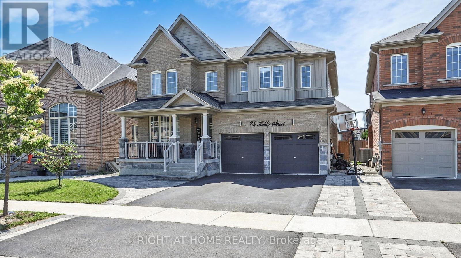 












34 KIDD STREET

,
Bradford West Gwillimbury (Bradford),




Ontario
L3Z0V5

