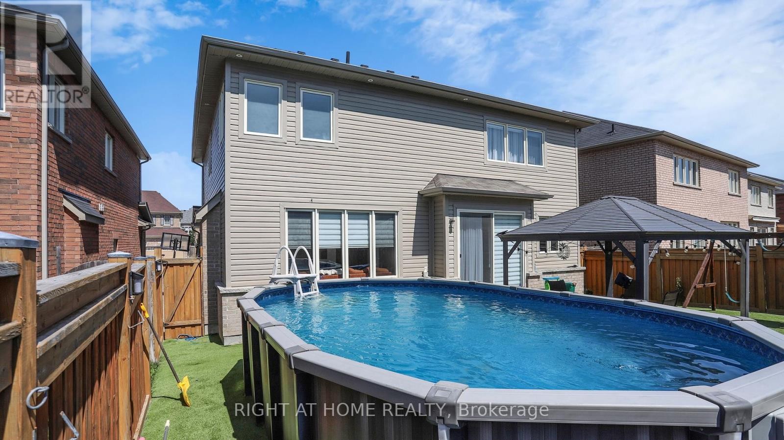 












34 KIDD STREET

,
Bradford West Gwillimbury (Bradford),




Ontario
L3Z0V5

