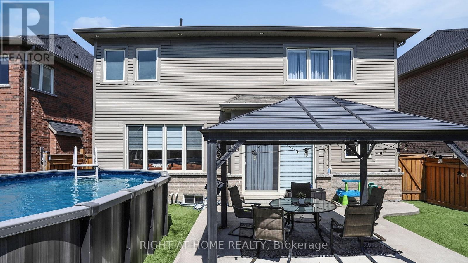 












34 KIDD STREET

,
Bradford West Gwillimbury (Bradford),




Ontario
L3Z0V5

