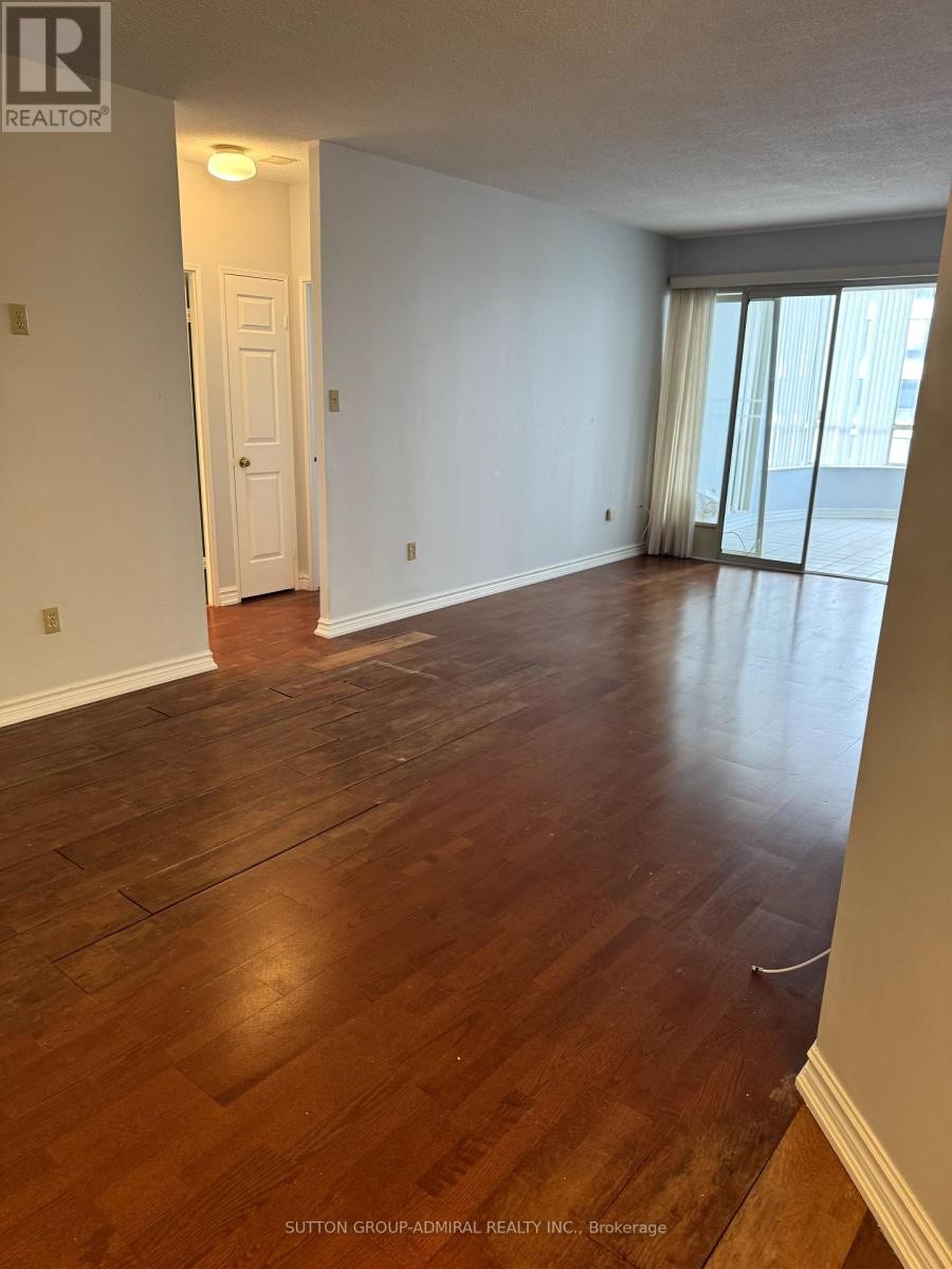 












711 - 333 CLARK AVENUE W

,
Vaughan (Crestwood-Springfarm-Yorkhill),




Ontario
L4J7K4

