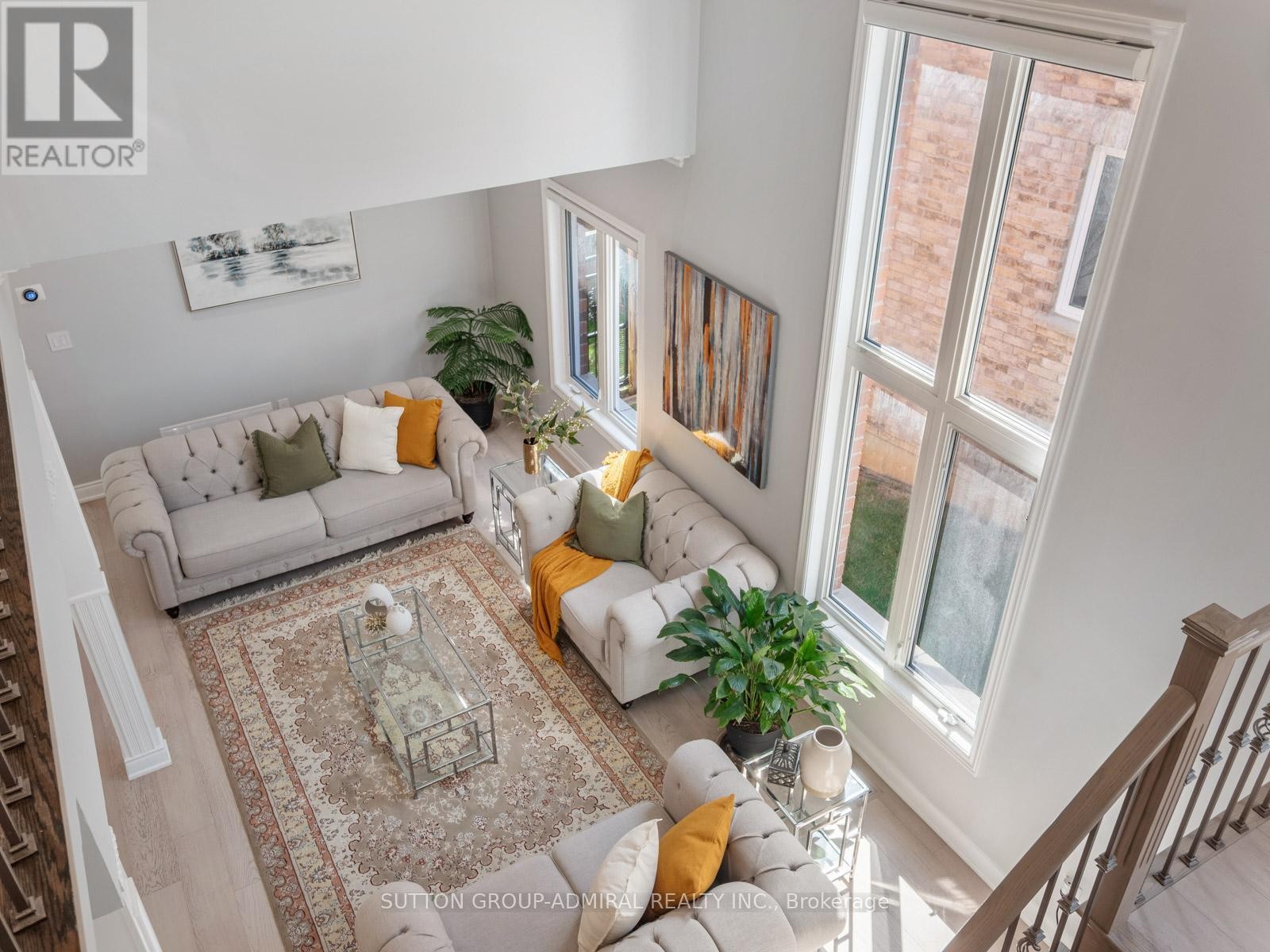 












60 STARWOOD ROAD

,
Vaughan (Patterson),




Ontario
L4J9C9

