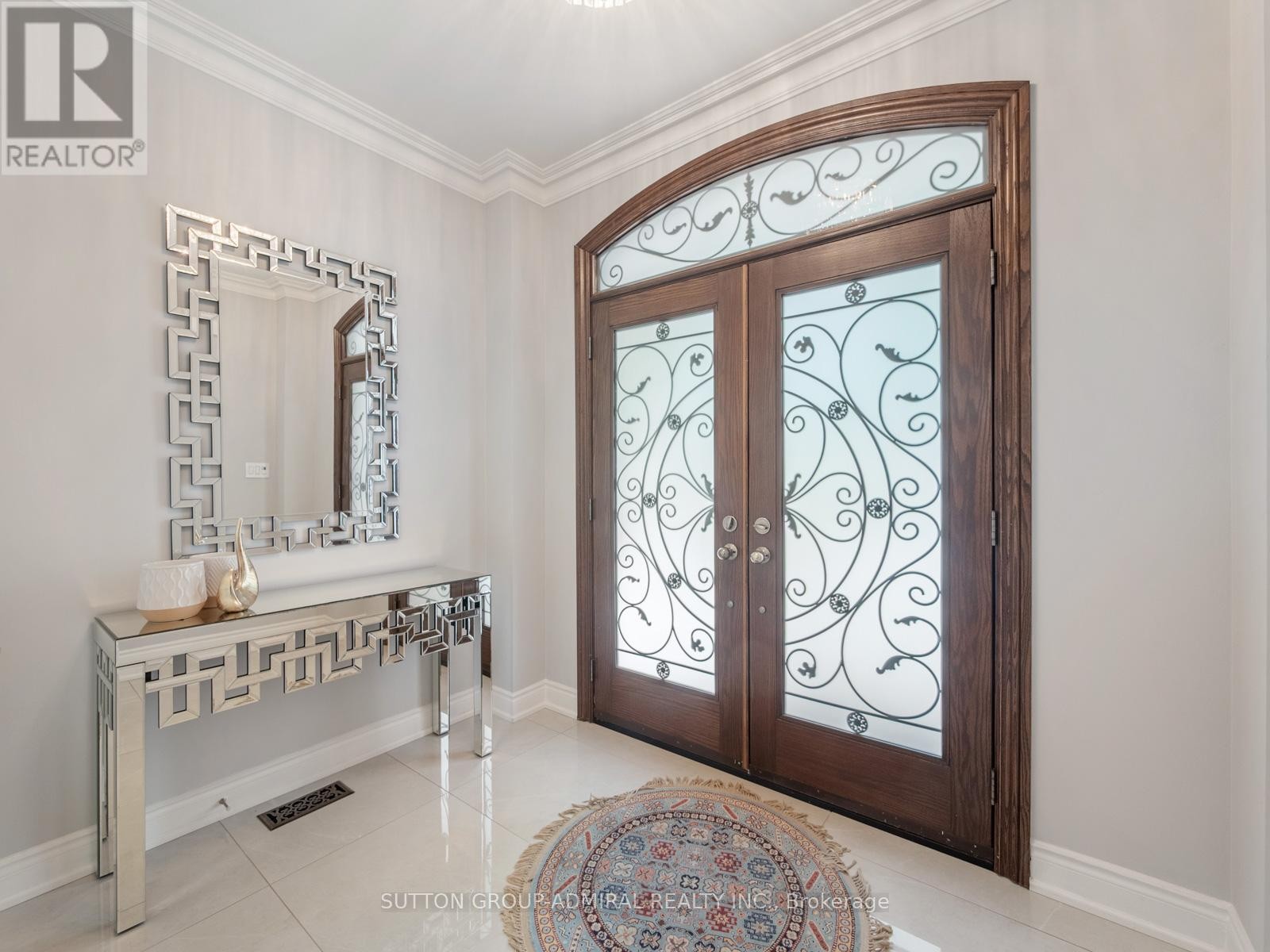 












60 STARWOOD ROAD

,
Vaughan (Patterson),




Ontario
L4J9C9

