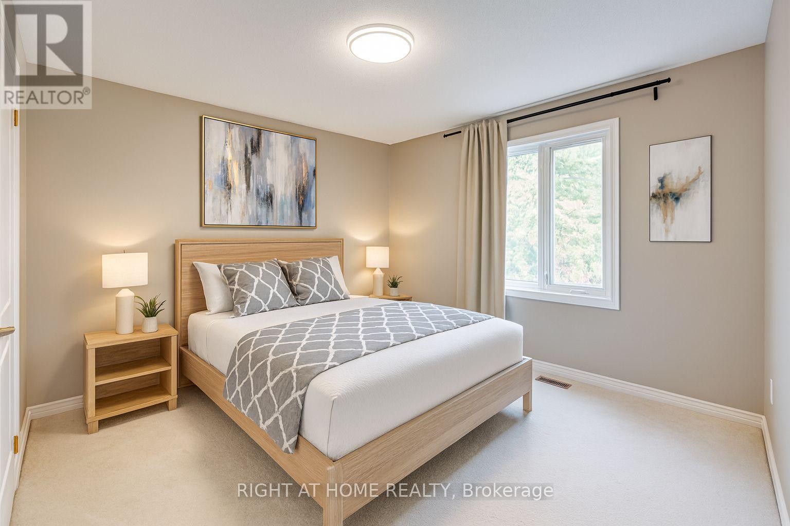 












32 GRANDVIEW CRESCENT

,
Bradford West Gwillimbury (Bradford),




Ontario
L3Z3L1

