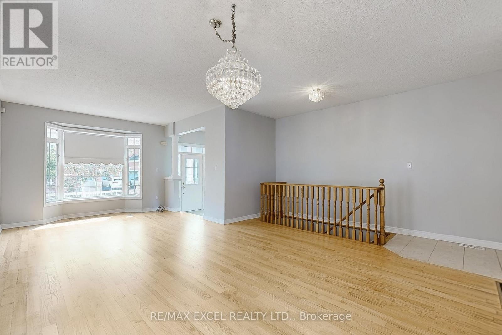 












38 AYHART STREET

,
Markham (Wismer),




Ontario
L6E1H4

