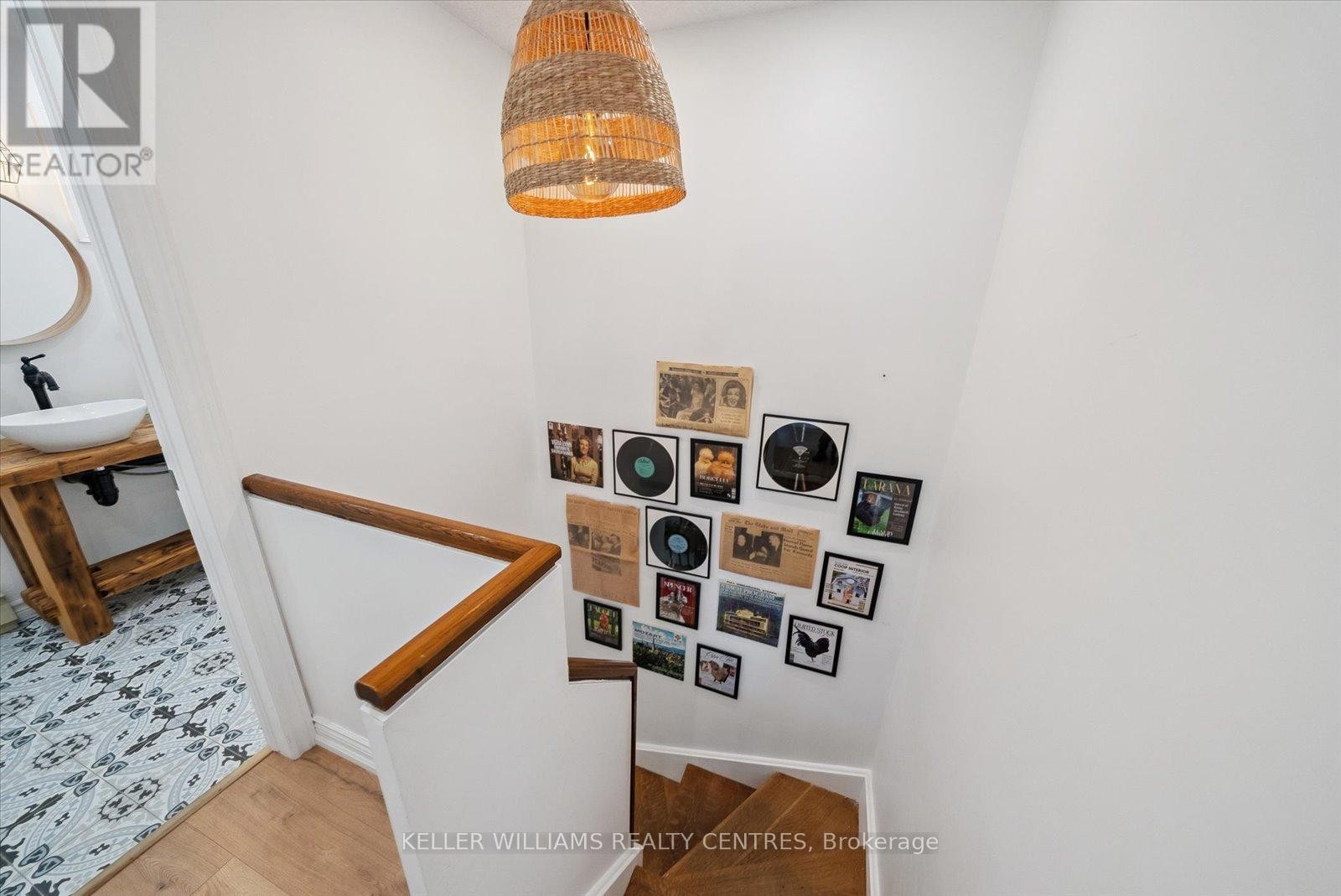 












25154 VALLEY VIEW DRIVE

,
Georgina (Sutton & Jackson's Point),




Ontario
L0E1R0

