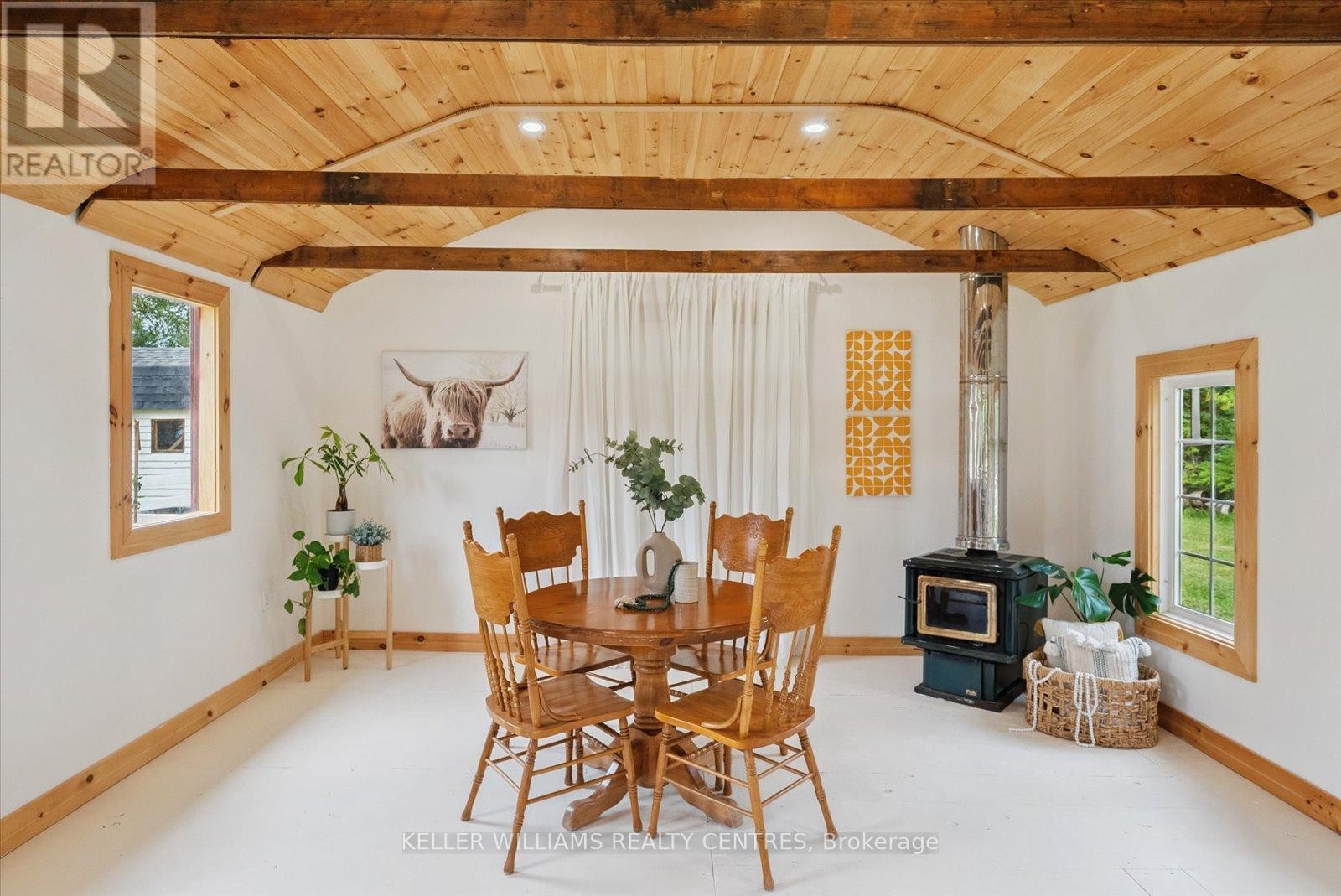 












25154 VALLEY VIEW DRIVE

,
Georgina (Sutton & Jackson's Point),




Ontario
L0E1R0

