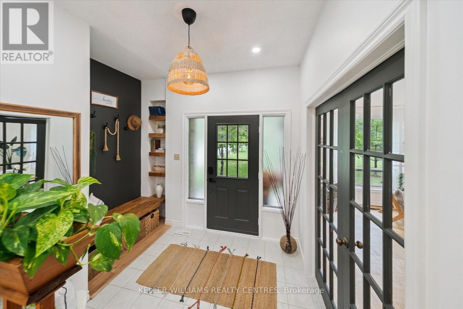 












25154 VALLEY VIEW DRIVE

,
Georgina (Sutton & Jackson's Point),




Ontario
L0E1R0

