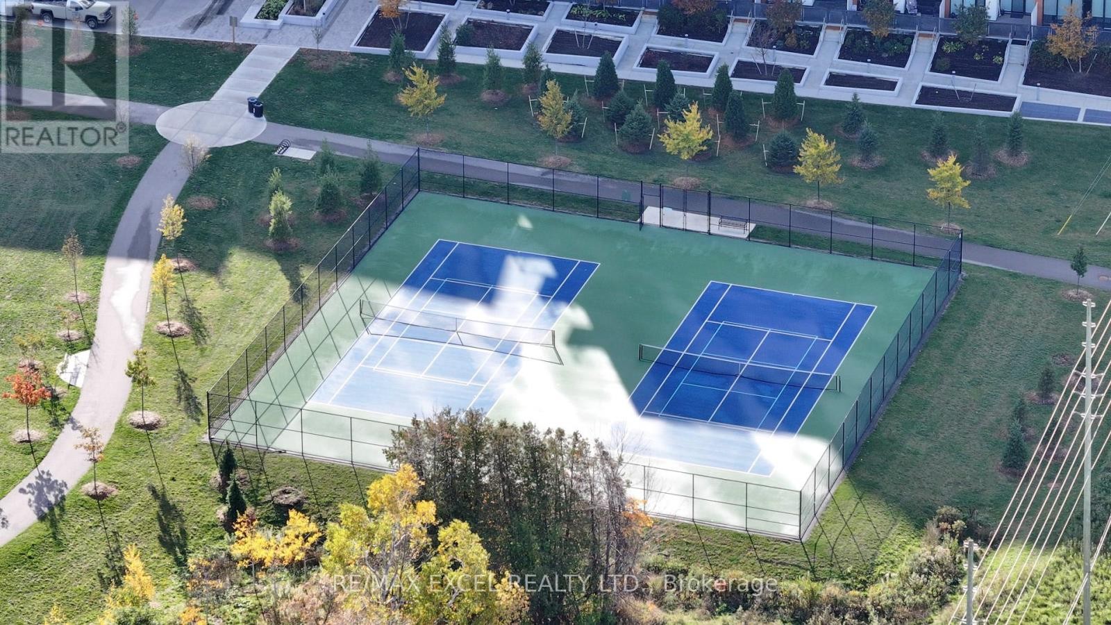 












110 - 1 UPPER DUKE CRESCENT

,
Markham (Unionville),




Ontario
L6G0B6

