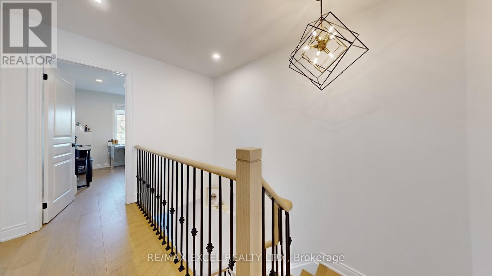 












62 MACK CLEMENT LANE

,
Richmond Hill (Westbrook),




Ontario
L4S0G2

