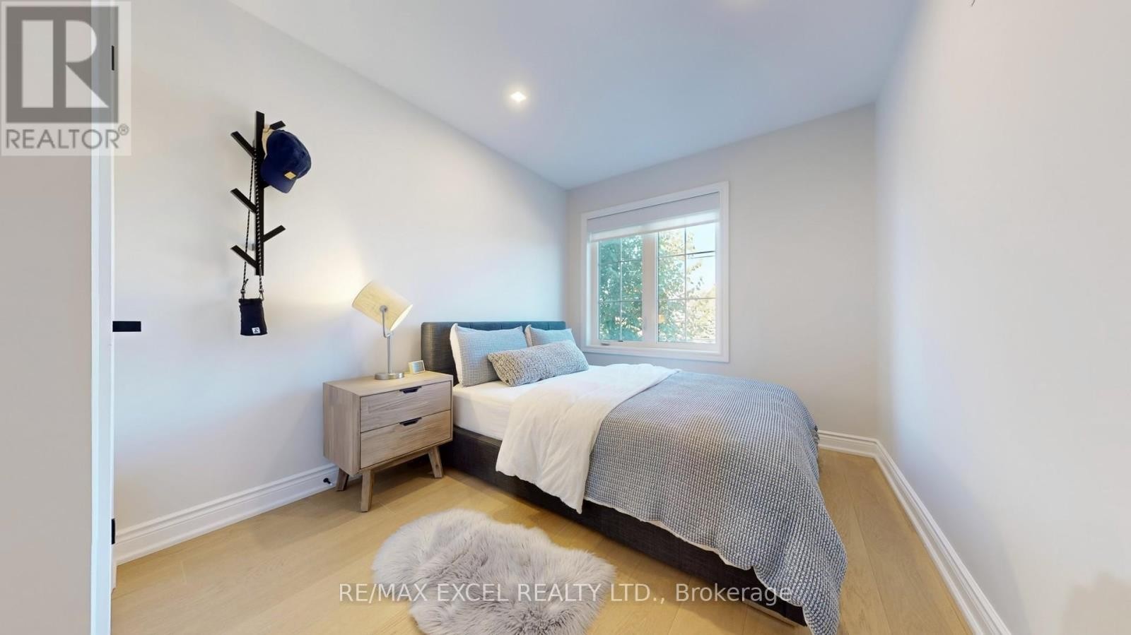 












62 MACK CLEMENT LANE

,
Richmond Hill (Westbrook),




Ontario
L4S0G2

