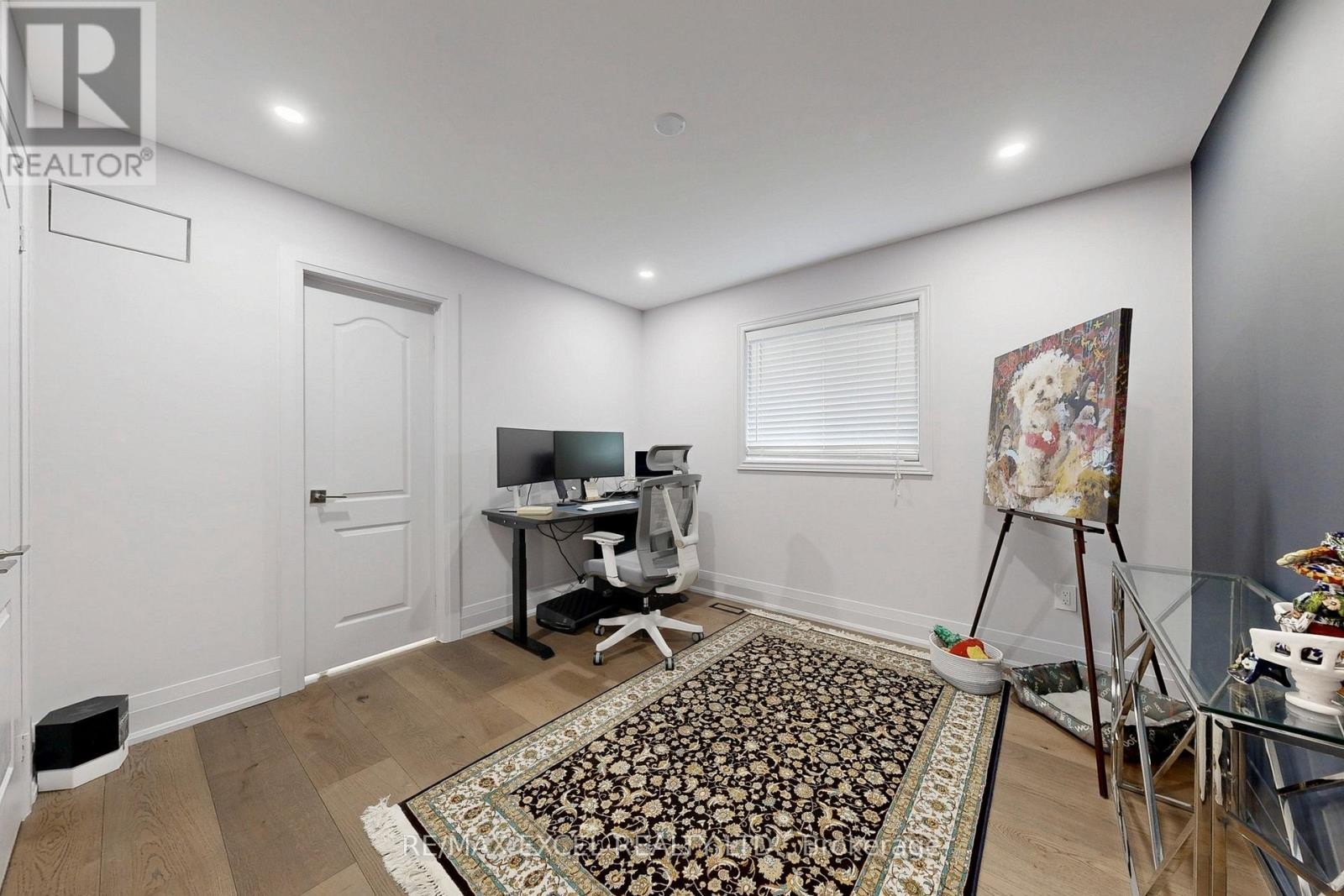 












384 OLD COLONY ROAD

,
Richmond Hill (Oak Ridges Lake Wilcox),




Ontario
L4E5B2


