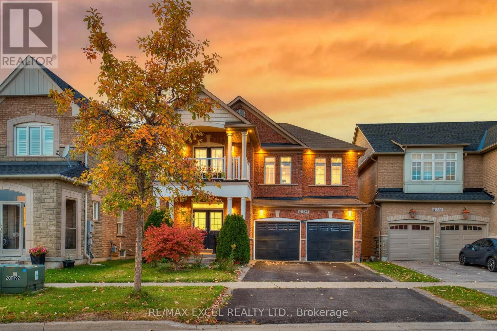 












384 OLD COLONY ROAD

,
Richmond Hill (Oak Ridges Lake Wilcox),




Ontario
L4E5B2

