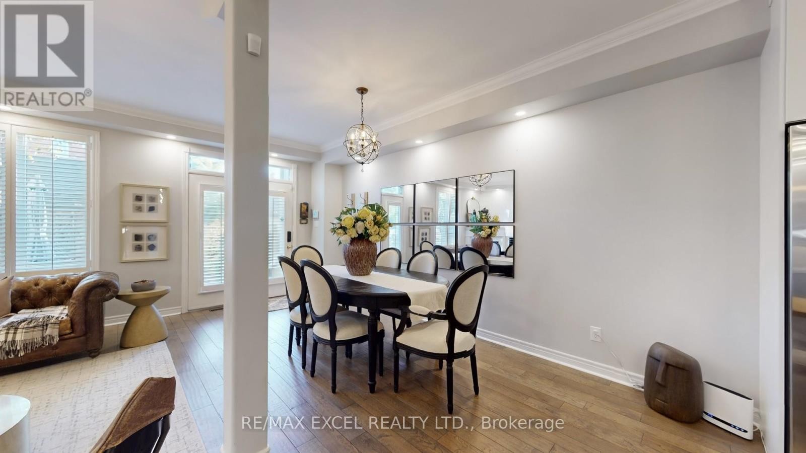 












87 THE FAIRWAYS

,
Markham (Angus Glen),




Ontario
L6C2A7

