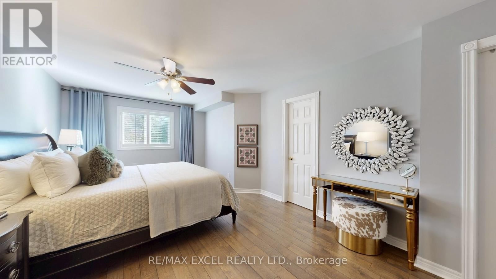 












87 THE FAIRWAYS

,
Markham (Angus Glen),




Ontario
L6C2A7

