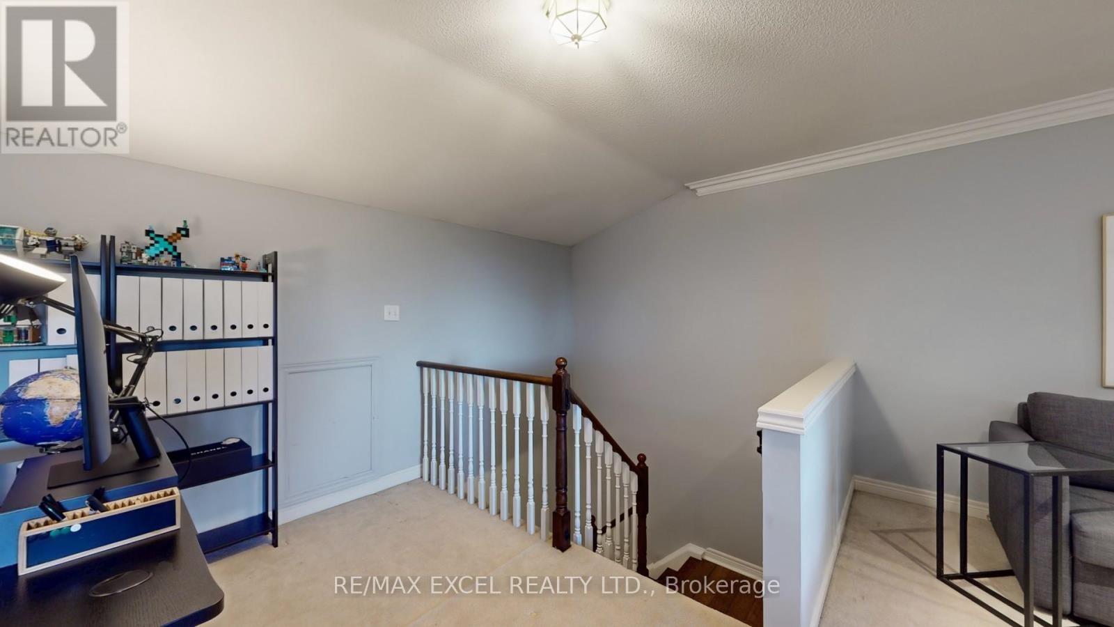 












87 THE FAIRWAYS

,
Markham (Angus Glen),




Ontario
L6C2A7

