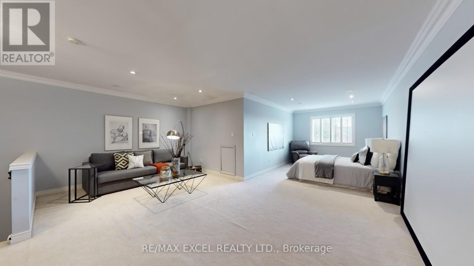 












87 THE FAIRWAYS

,
Markham (Angus Glen),




Ontario
L6C2A7

