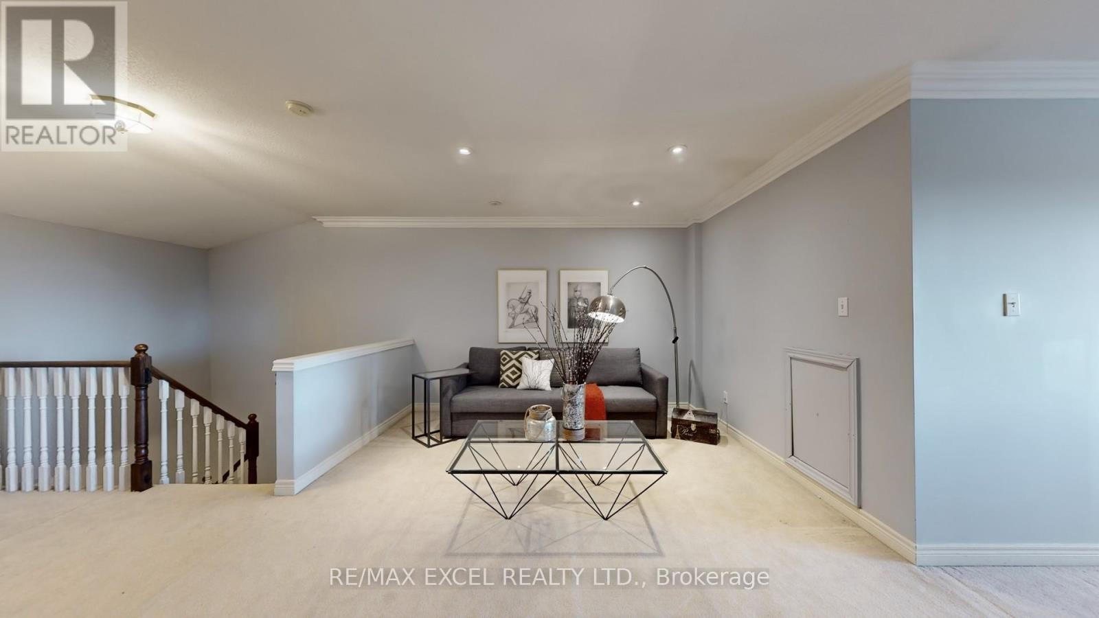 












87 THE FAIRWAYS

,
Markham (Angus Glen),




Ontario
L6C2A7

