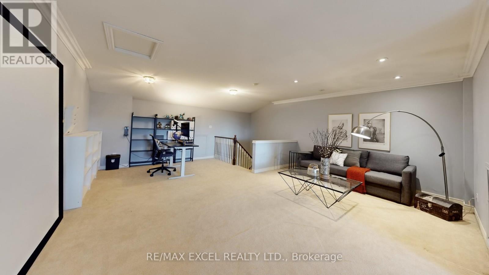 












87 THE FAIRWAYS

,
Markham (Angus Glen),




Ontario
L6C2A7

