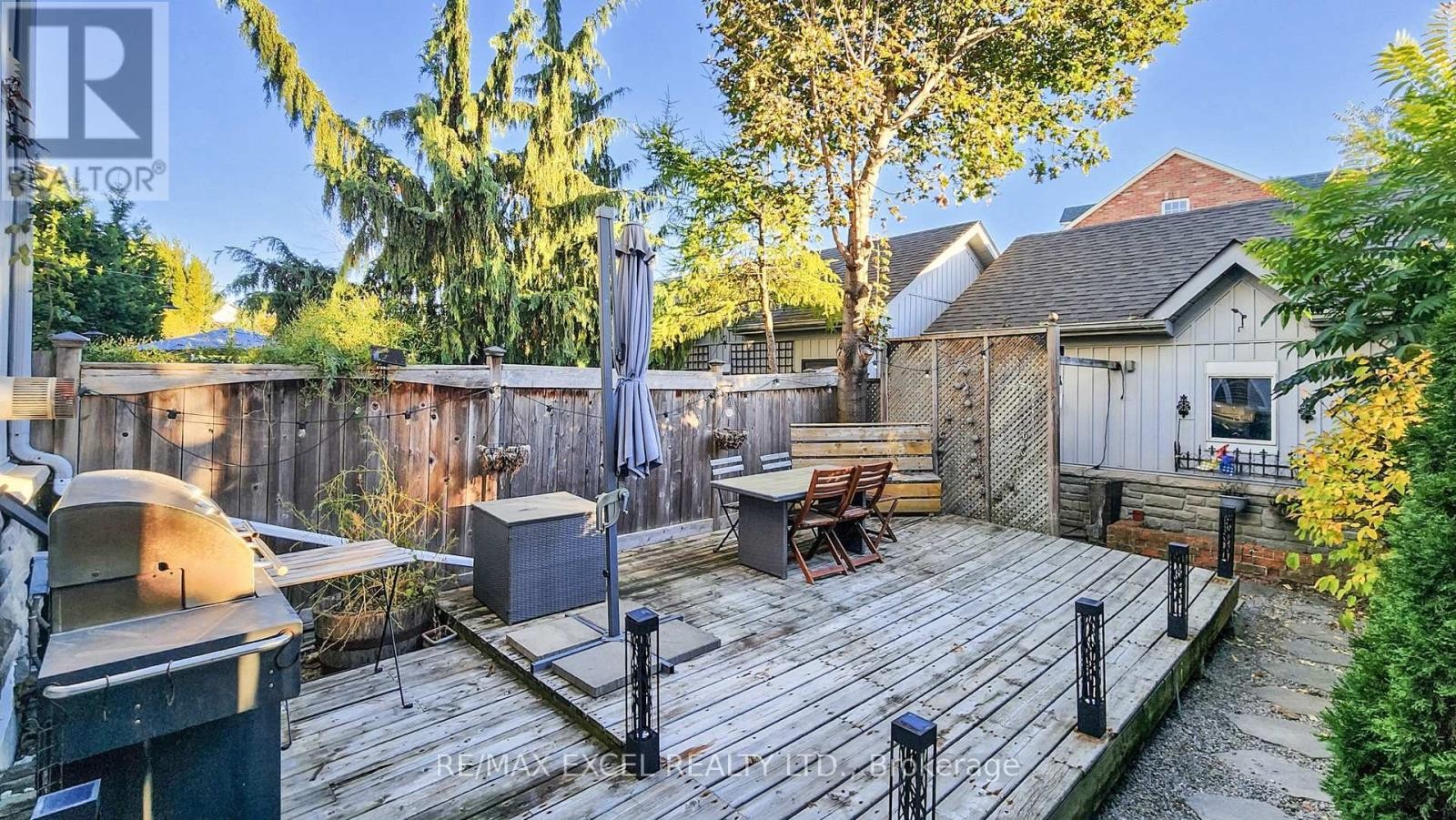 












87 THE FAIRWAYS

,
Markham (Angus Glen),




Ontario
L6C2A7

