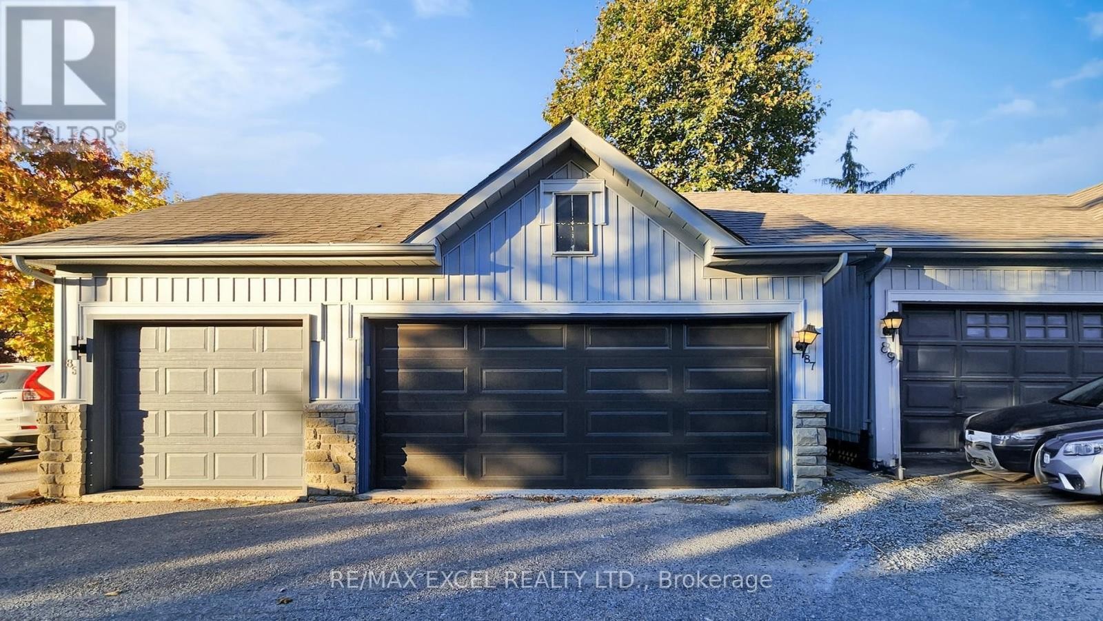 












87 THE FAIRWAYS

,
Markham (Angus Glen),




Ontario
L6C2A7

