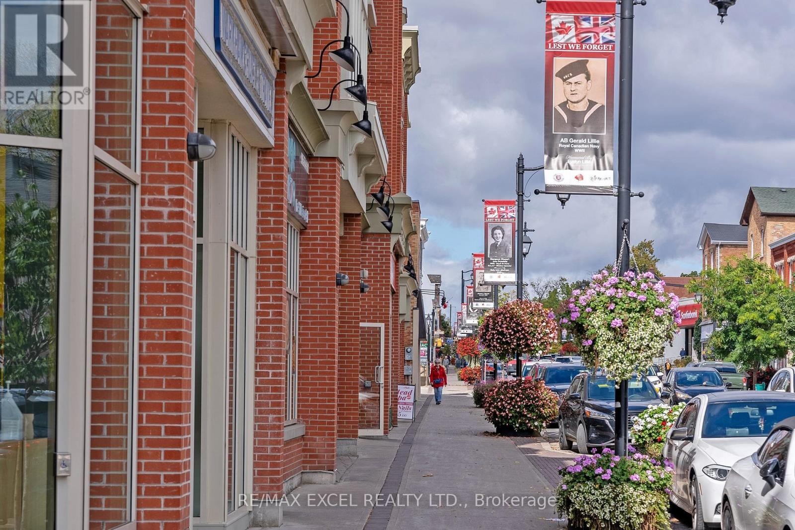 












327 - 68 MAIN STREET

,
Markham (Markham Village),




Ontario
L3P0N5

