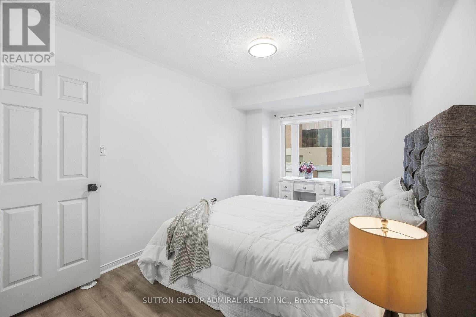 












216 - 308 JOHN STREET

,
Markham (Aileen-Willowbrook),




Ontario
L3T0A7

