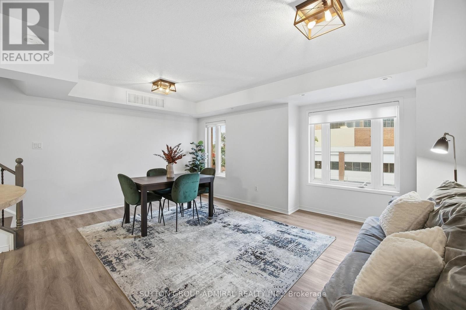 












216 - 308 JOHN STREET

,
Markham (Aileen-Willowbrook),




Ontario
L3T0A7

