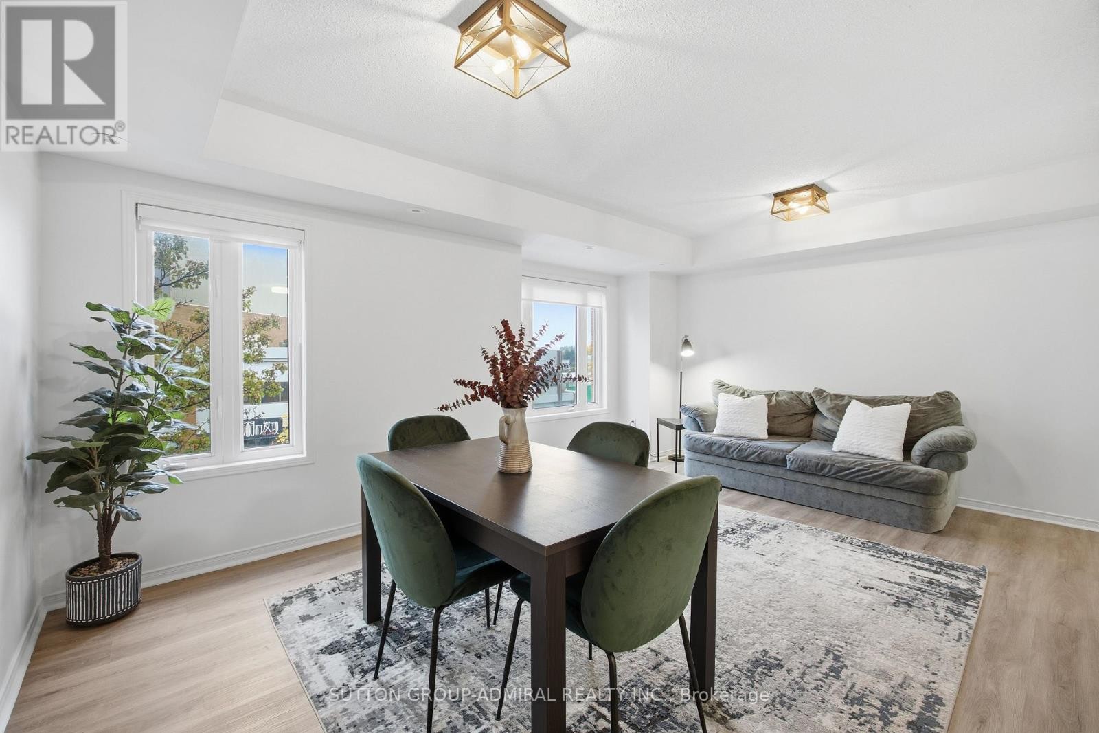 












216 - 308 JOHN STREET

,
Markham (Aileen-Willowbrook),




Ontario
L3T0A7

