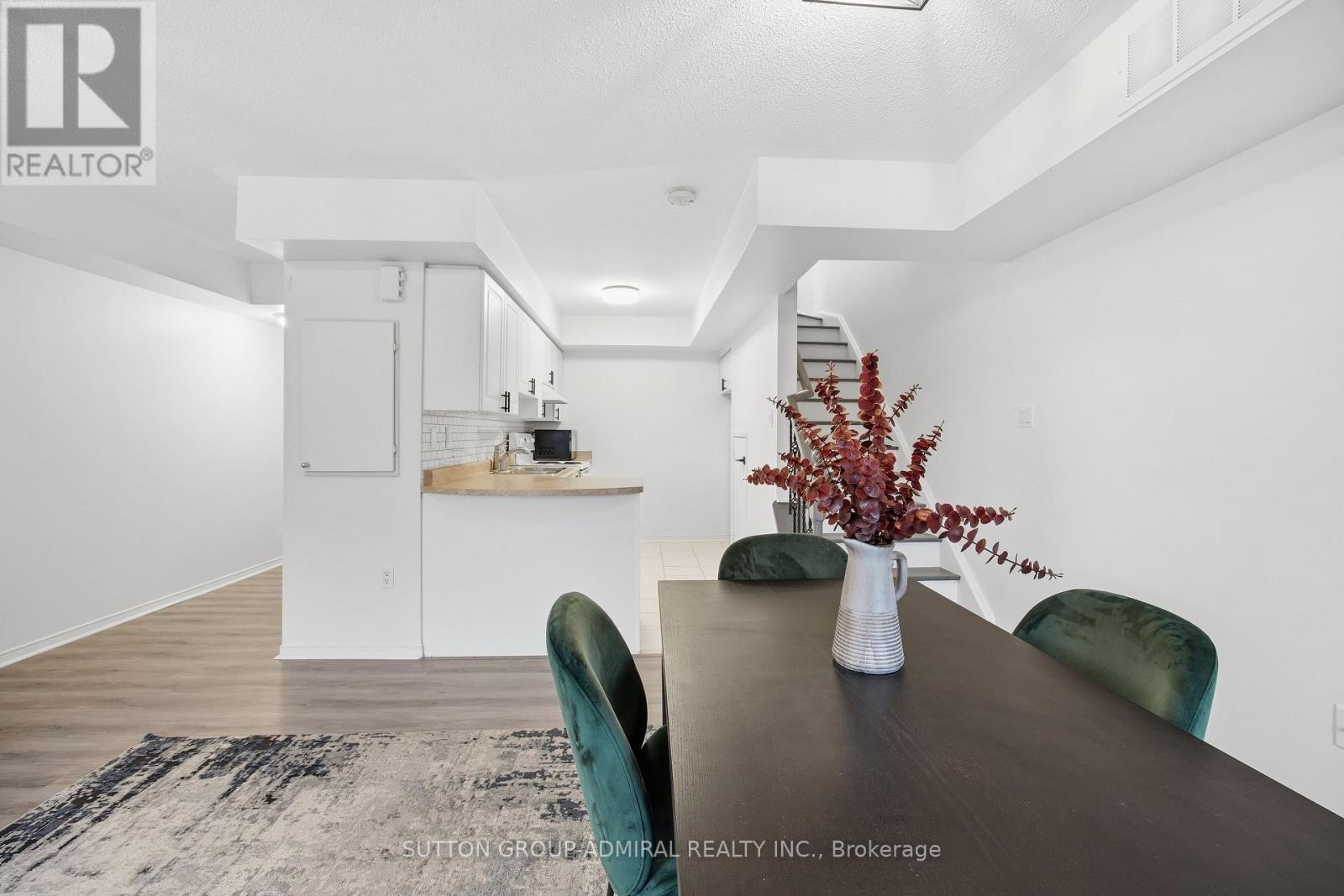 












216 - 308 JOHN STREET

,
Markham (Aileen-Willowbrook),




Ontario
L3T0A7

