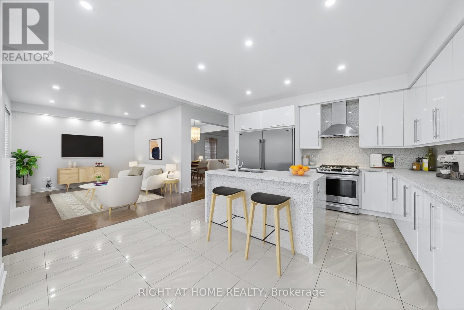 












193 BLUE DASHER BOULEVARD

,
Bradford West Gwillimbury (Bradford),




Ontario
L3Z0H3

