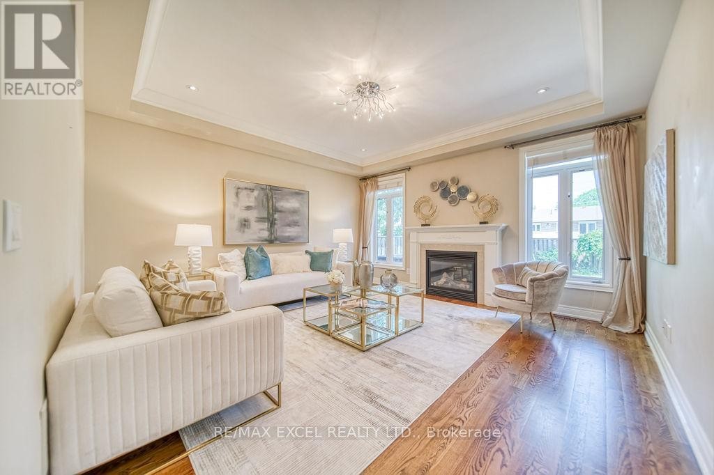 












166 TOWNSGATE DRIVE

,
Vaughan (Crestwood-Springfarm-Yorkhill),




Ontario
L4J8J5

