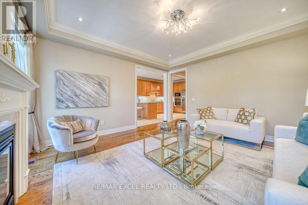 












166 TOWNSGATE DRIVE

,
Vaughan (Crestwood-Springfarm-Yorkhill),




Ontario
L4J8J5

