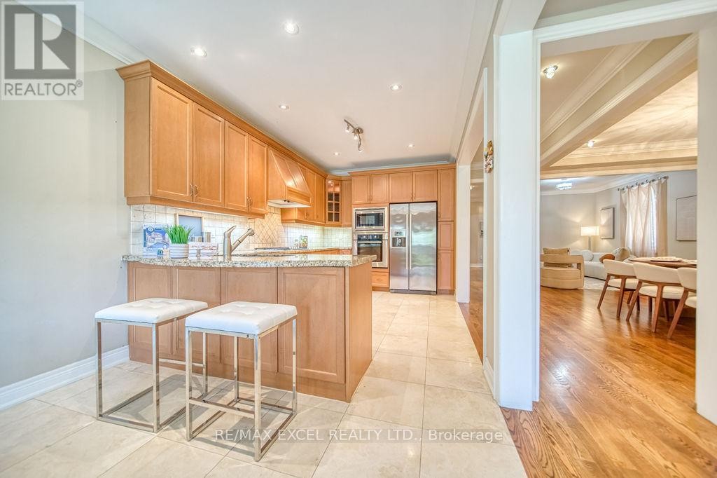 












166 TOWNSGATE DRIVE

,
Vaughan (Crestwood-Springfarm-Yorkhill),




Ontario
L4J8J5

