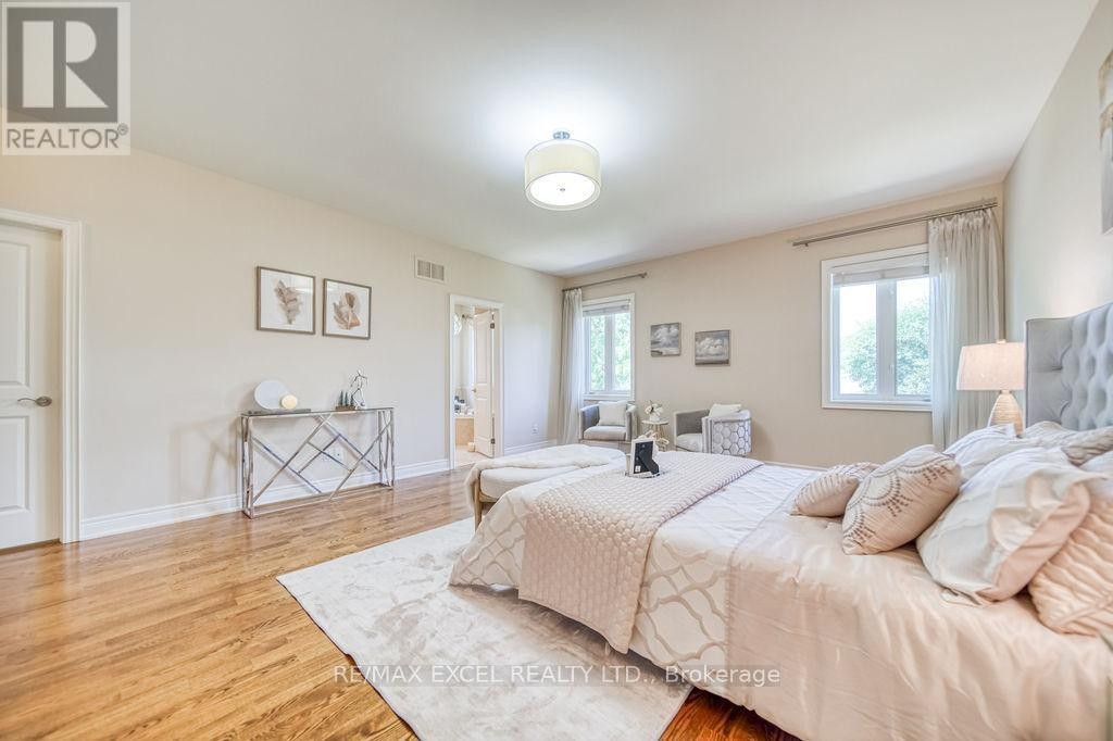 












166 TOWNSGATE DRIVE

,
Vaughan (Crestwood-Springfarm-Yorkhill),




Ontario
L4J8J5

